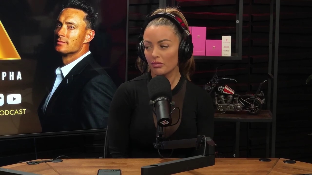 x2mate_com-Ep_14_-_Power_Alphas_Podcast__Super_Bowl2C_Taylor_Swift2C_Travis_Kelce___Mandy_Rose__mp44890.jpg