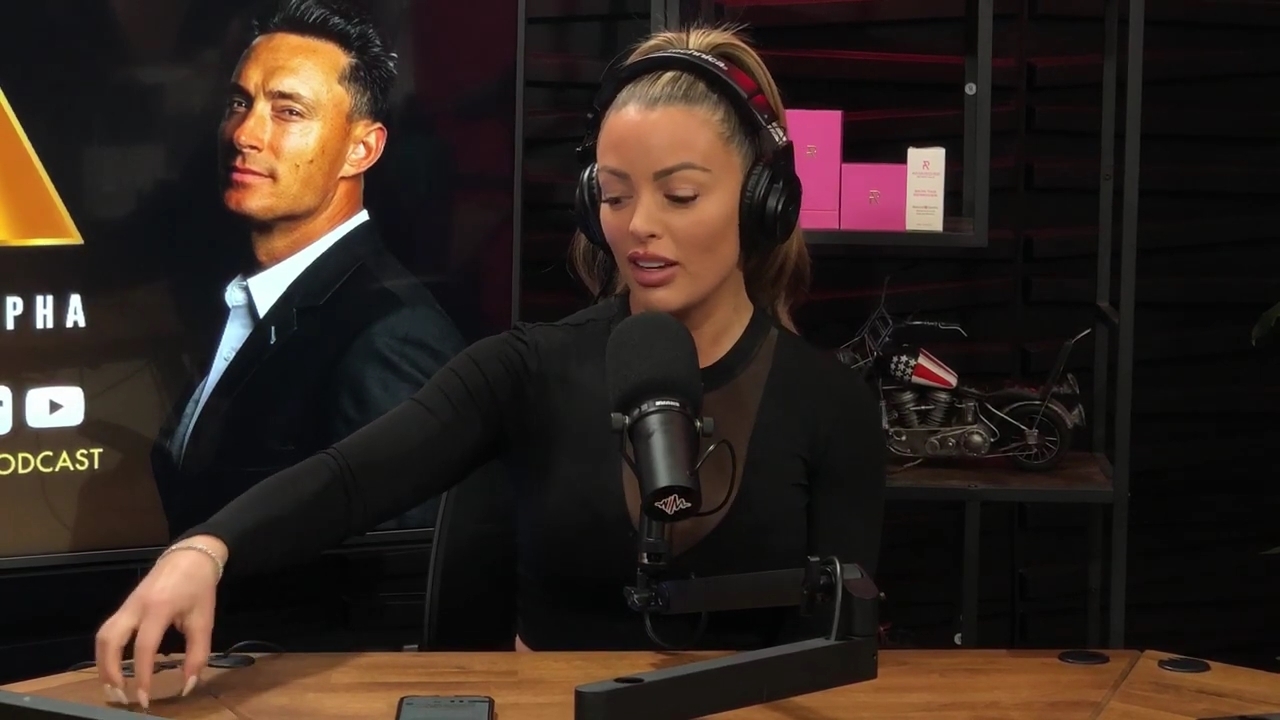 x2mate_com-Ep_14_-_Power_Alphas_Podcast__Super_Bowl2C_Taylor_Swift2C_Travis_Kelce___Mandy_Rose__mp44941.jpg