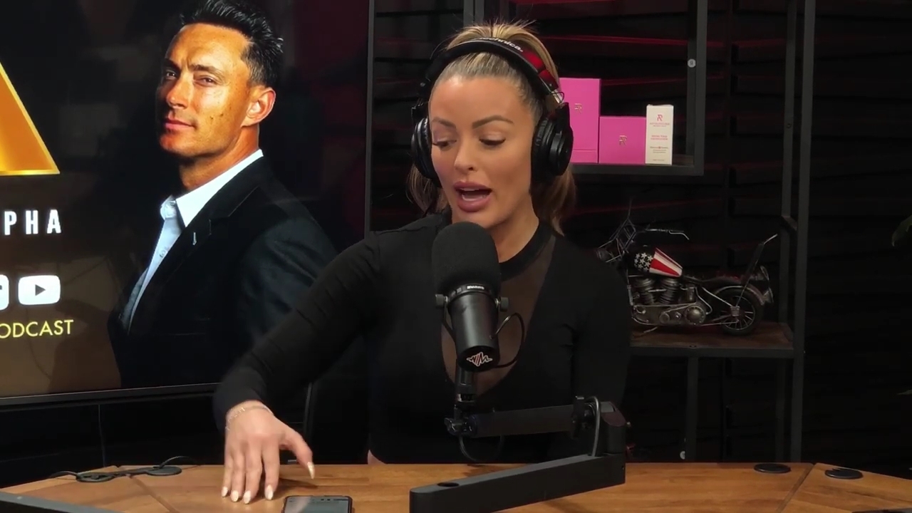 x2mate_com-Ep_14_-_Power_Alphas_Podcast__Super_Bowl2C_Taylor_Swift2C_Travis_Kelce___Mandy_Rose__mp44943.jpg