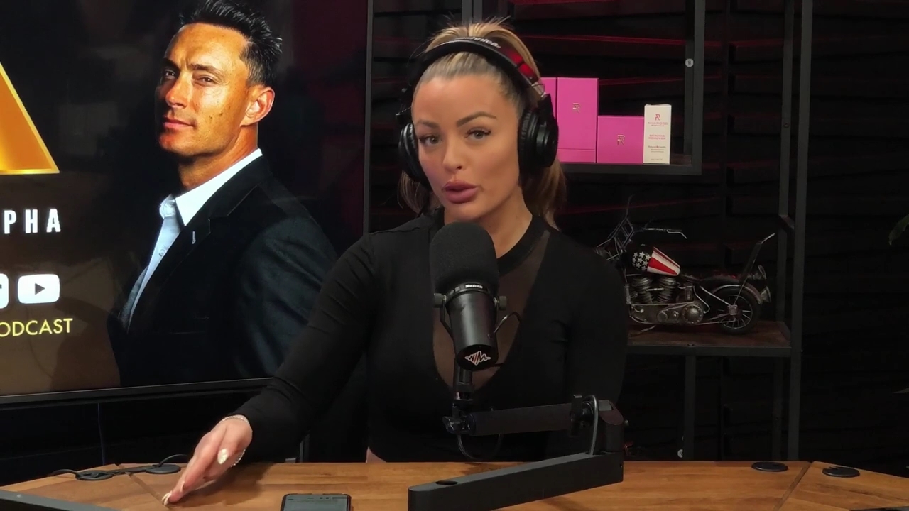 x2mate_com-Ep_14_-_Power_Alphas_Podcast__Super_Bowl2C_Taylor_Swift2C_Travis_Kelce___Mandy_Rose__mp44944.jpg
