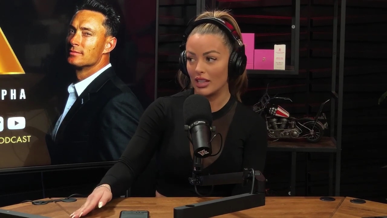 x2mate_com-Ep_14_-_Power_Alphas_Podcast__Super_Bowl2C_Taylor_Swift2C_Travis_Kelce___Mandy_Rose__mp44945.jpg