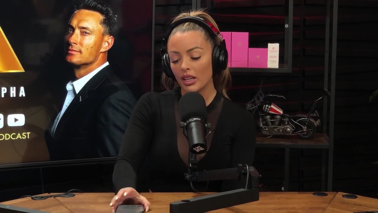 x2mate_com-Ep_14_-_Power_Alphas_Podcast__Super_Bowl2C_Taylor_Swift2C_Travis_Kelce___Mandy_Rose__mp44951.jpg