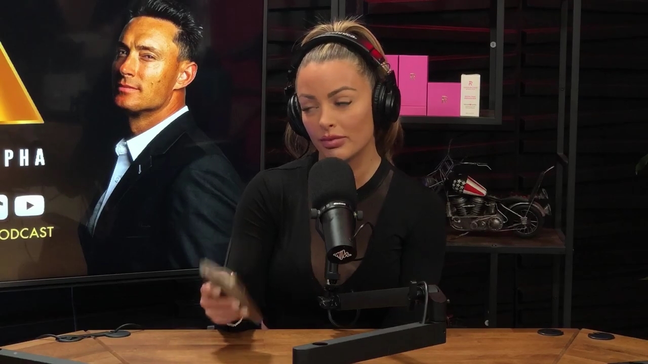x2mate_com-Ep_14_-_Power_Alphas_Podcast__Super_Bowl2C_Taylor_Swift2C_Travis_Kelce___Mandy_Rose__mp44990.jpg