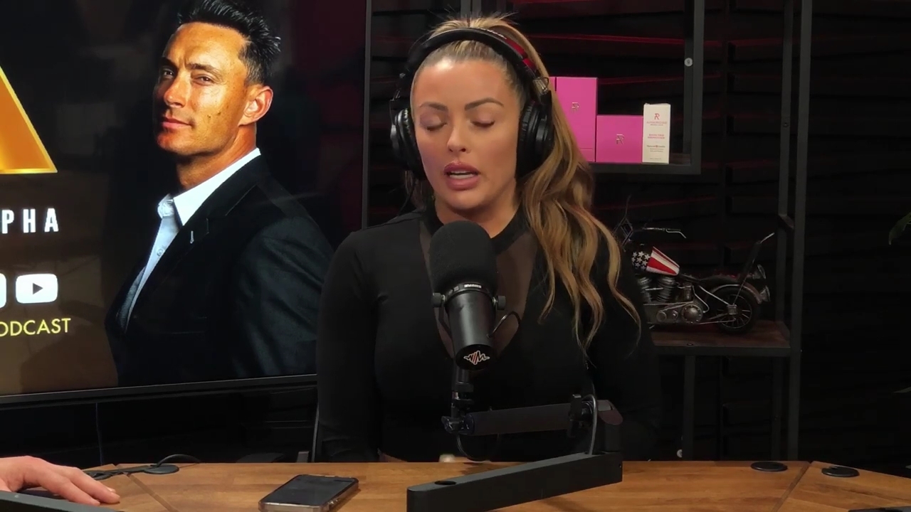 x2mate_com-Ep_14_-_Power_Alphas_Podcast__Super_Bowl2C_Taylor_Swift2C_Travis_Kelce___Mandy_Rose__mp45028.jpg