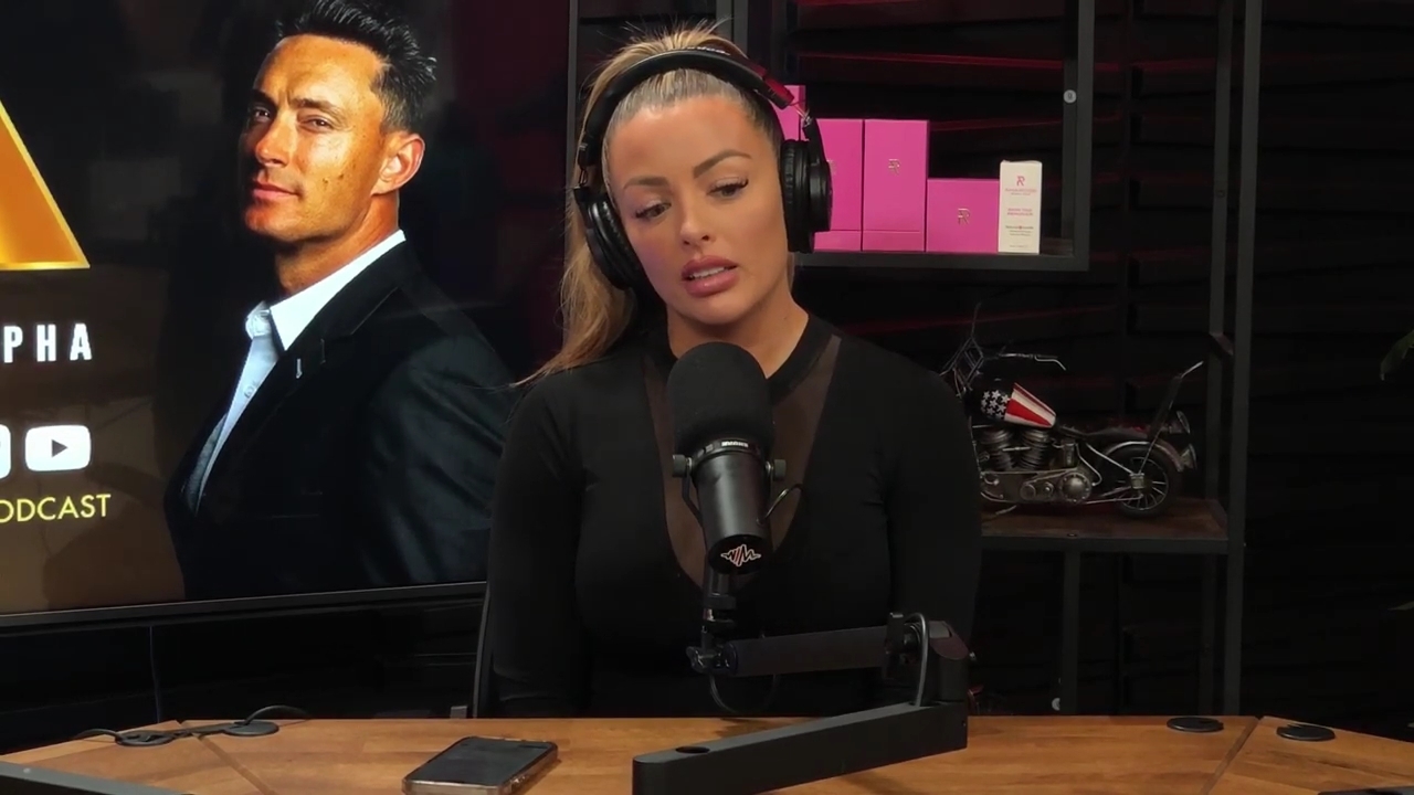 x2mate_com-Ep_14_-_Power_Alphas_Podcast__Super_Bowl2C_Taylor_Swift2C_Travis_Kelce___Mandy_Rose__mp45035.jpg