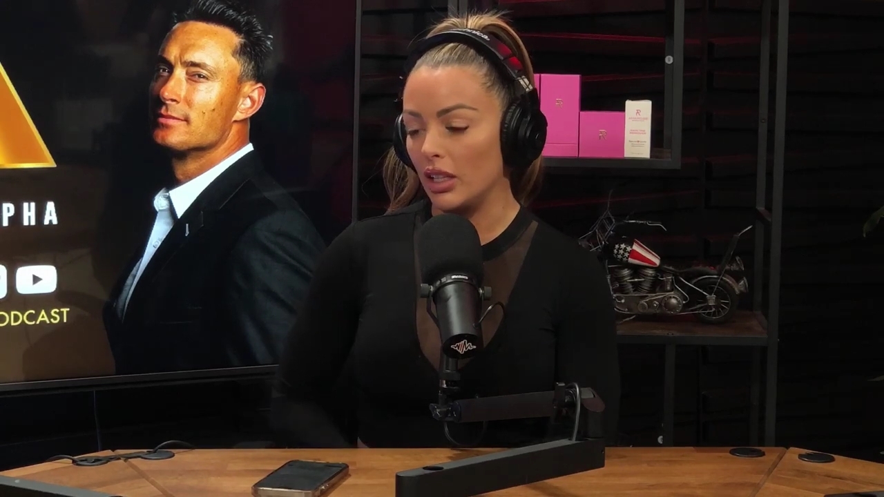 x2mate_com-Ep_14_-_Power_Alphas_Podcast__Super_Bowl2C_Taylor_Swift2C_Travis_Kelce___Mandy_Rose__mp45038.jpg