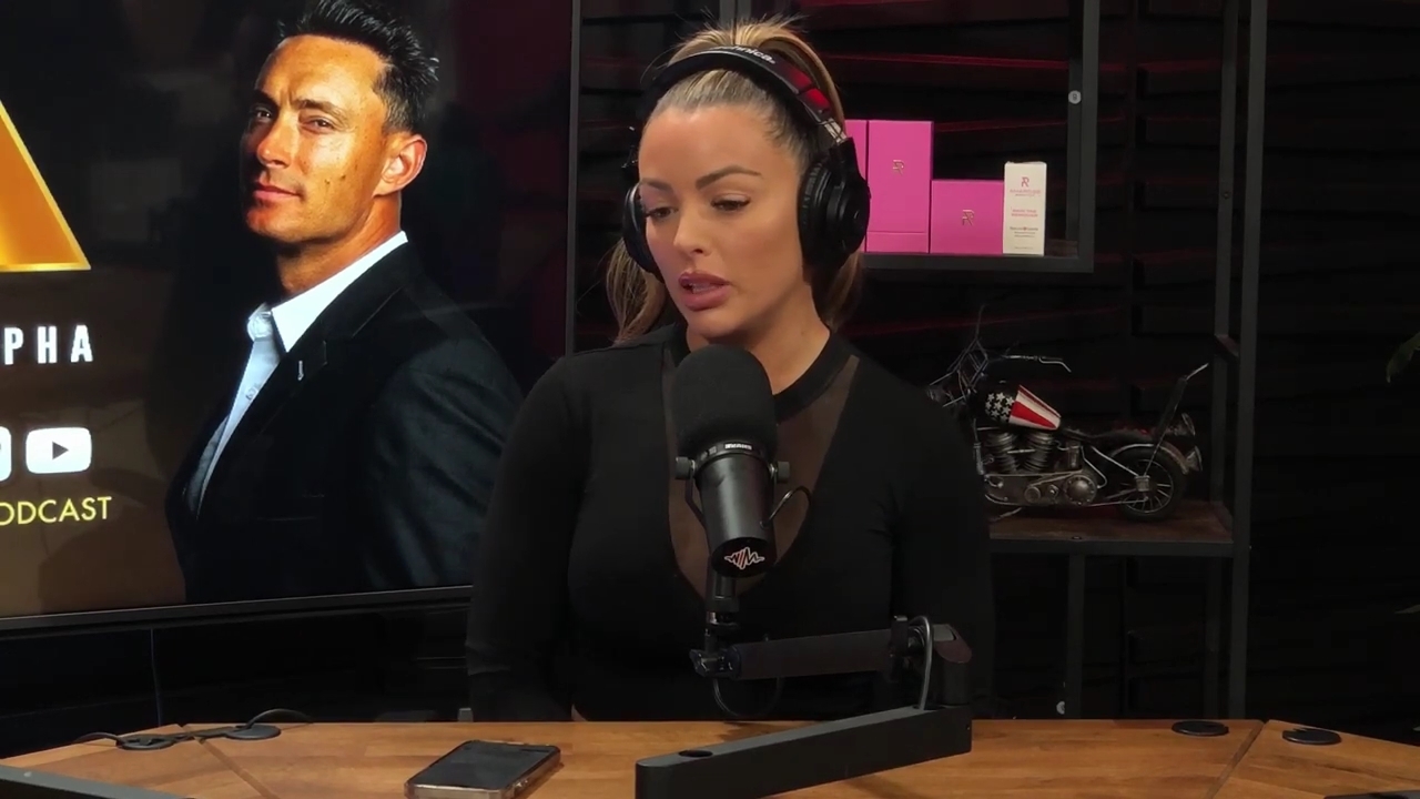 x2mate_com-Ep_14_-_Power_Alphas_Podcast__Super_Bowl2C_Taylor_Swift2C_Travis_Kelce___Mandy_Rose__mp45039.jpg