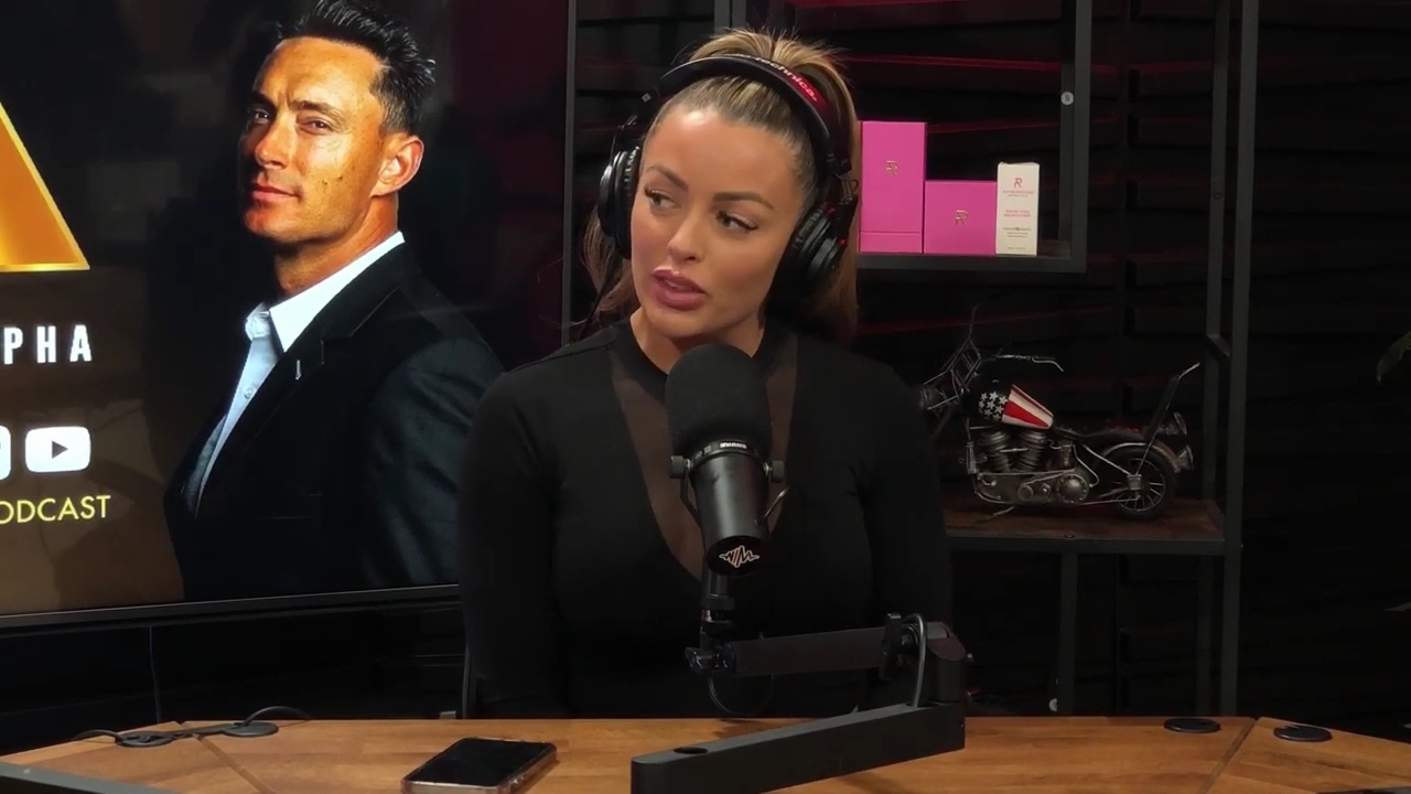 x2mate_com-Ep_14_-_Power_Alphas_Podcast__Super_Bowl2C_Taylor_Swift2C_Travis_Kelce___Mandy_Rose__mp45046.jpg