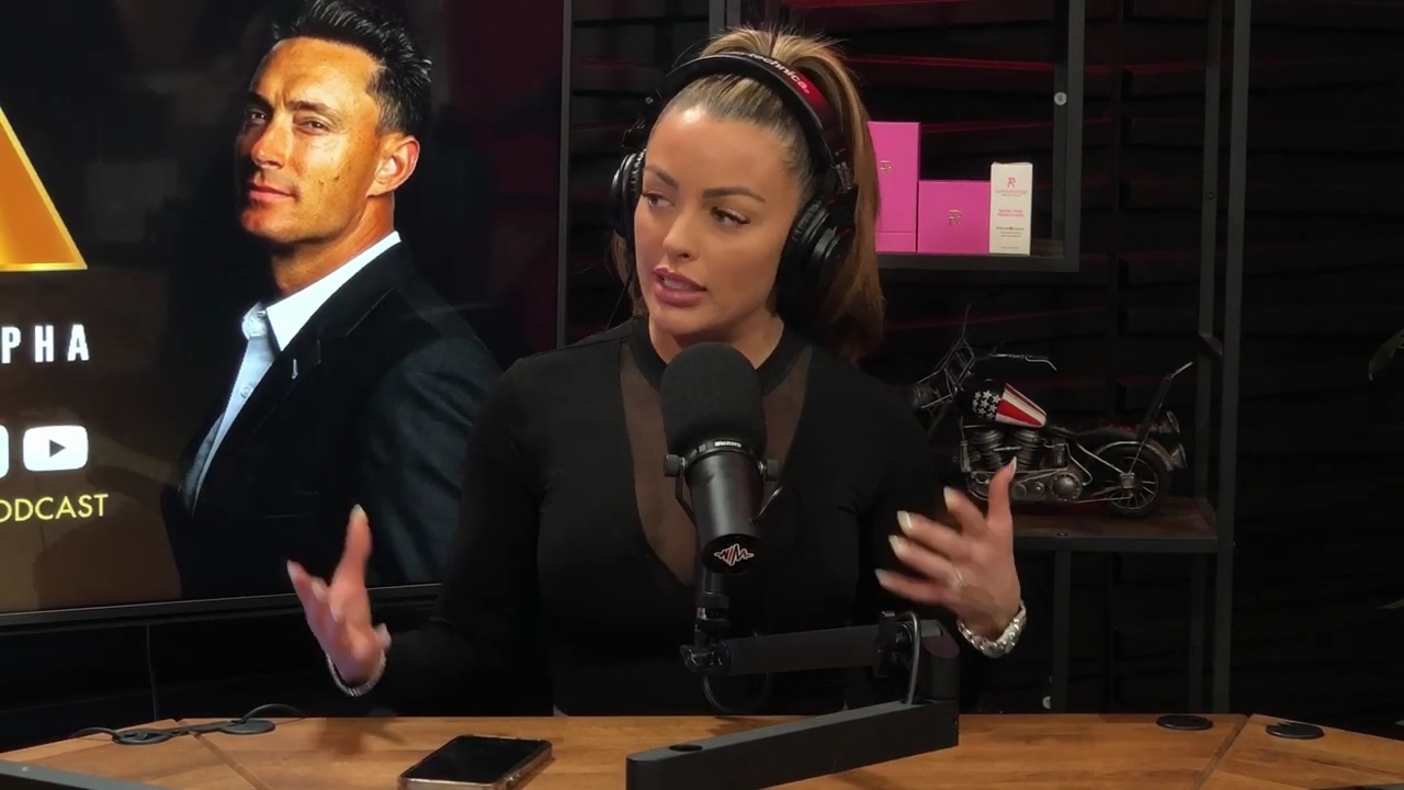 x2mate_com-Ep_14_-_Power_Alphas_Podcast__Super_Bowl2C_Taylor_Swift2C_Travis_Kelce___Mandy_Rose__mp45050.jpg
