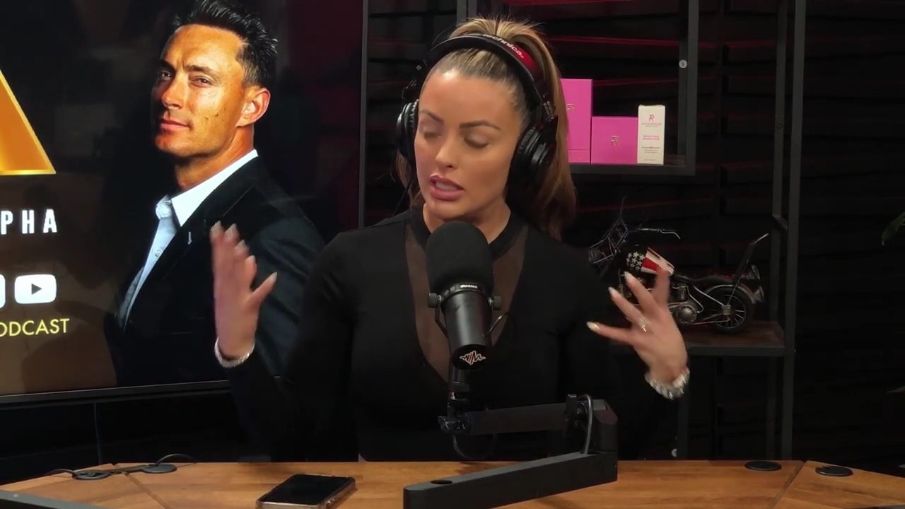 x2mate_com-Ep_14_-_Power_Alphas_Podcast__Super_Bowl2C_Taylor_Swift2C_Travis_Kelce___Mandy_Rose__mp45052.jpg