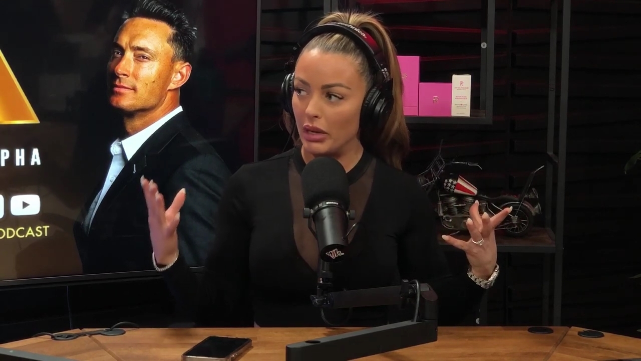 x2mate_com-Ep_14_-_Power_Alphas_Podcast__Super_Bowl2C_Taylor_Swift2C_Travis_Kelce___Mandy_Rose__mp45053.jpg