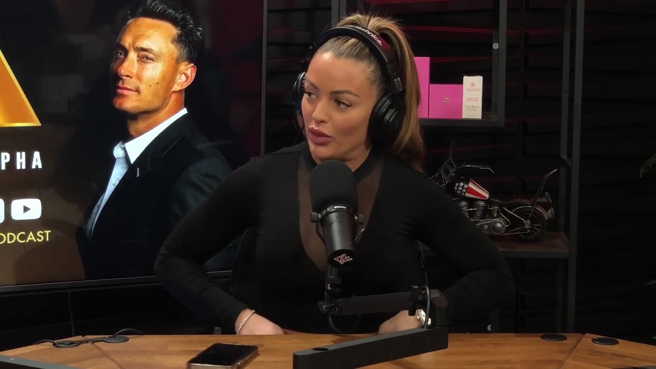 x2mate_com-Ep_14_-_Power_Alphas_Podcast__Super_Bowl2C_Taylor_Swift2C_Travis_Kelce___Mandy_Rose__mp45059.jpg