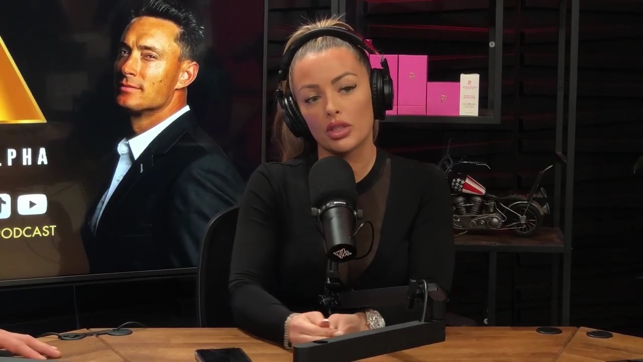 x2mate_com-Ep_14_-_Power_Alphas_Podcast__Super_Bowl2C_Taylor_Swift2C_Travis_Kelce___Mandy_Rose__mp45069.jpg