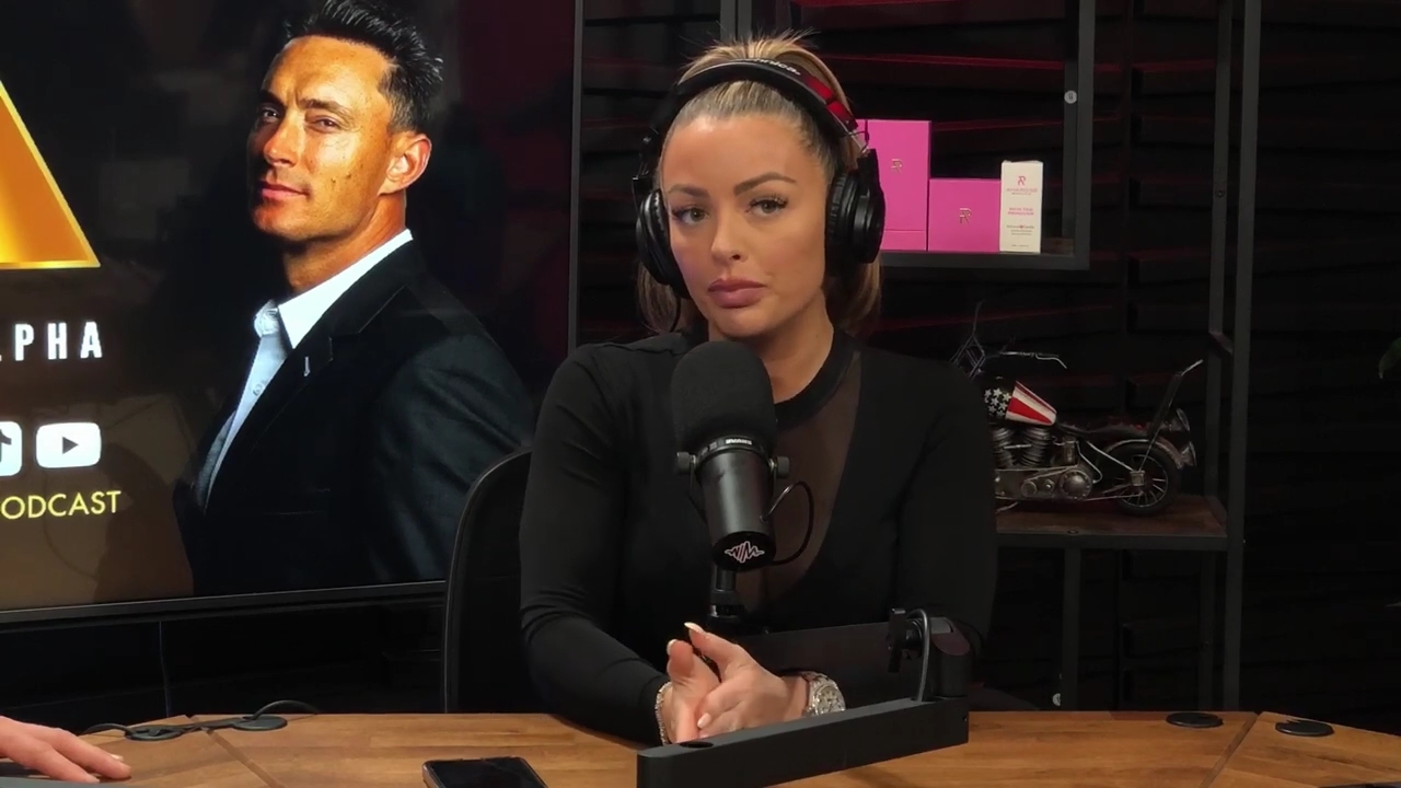 x2mate_com-Ep_14_-_Power_Alphas_Podcast__Super_Bowl2C_Taylor_Swift2C_Travis_Kelce___Mandy_Rose__mp45075.jpg