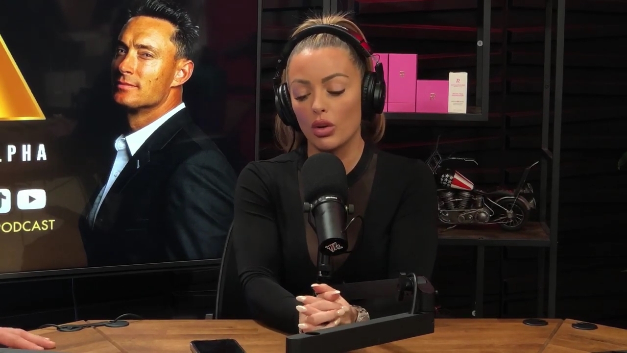 x2mate_com-Ep_14_-_Power_Alphas_Podcast__Super_Bowl2C_Taylor_Swift2C_Travis_Kelce___Mandy_Rose__mp45078.jpg