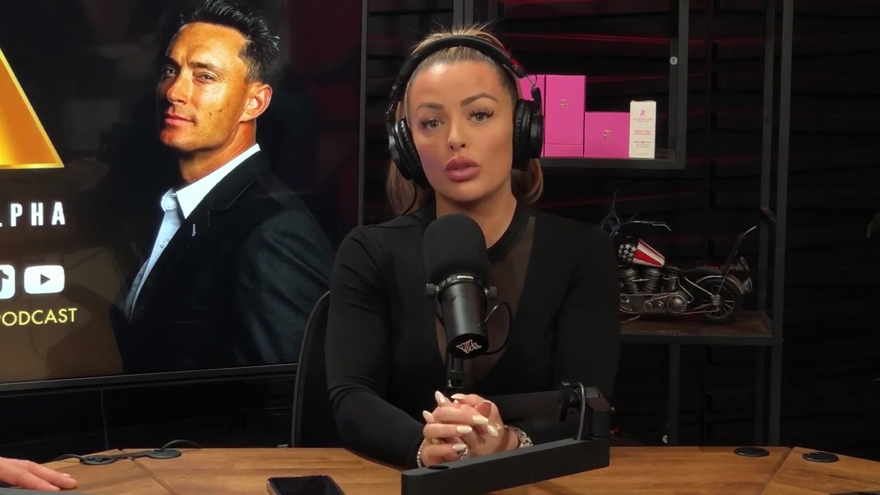 x2mate_com-Ep_14_-_Power_Alphas_Podcast__Super_Bowl2C_Taylor_Swift2C_Travis_Kelce___Mandy_Rose__mp45080.jpg