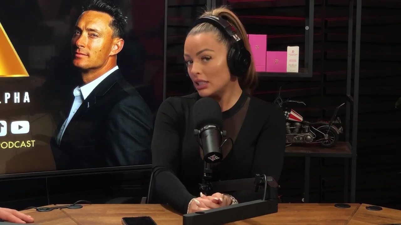 x2mate_com-Ep_14_-_Power_Alphas_Podcast__Super_Bowl2C_Taylor_Swift2C_Travis_Kelce___Mandy_Rose__mp45086.jpg