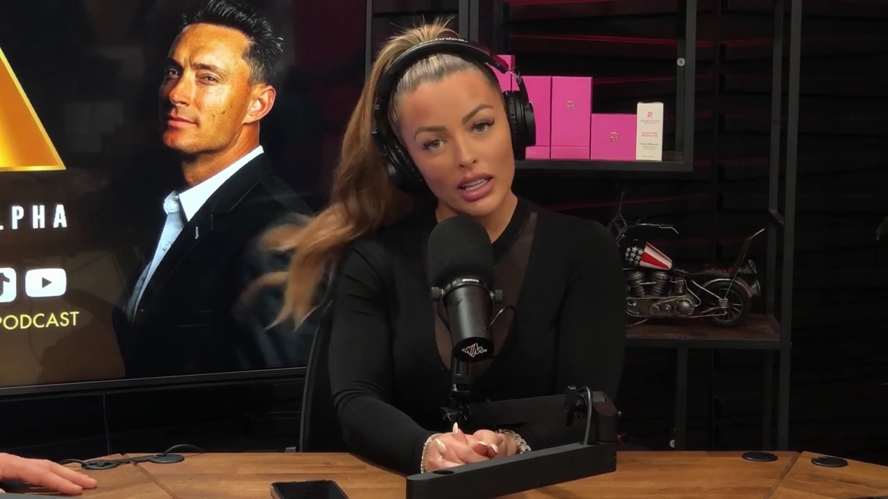 x2mate_com-Ep_14_-_Power_Alphas_Podcast__Super_Bowl2C_Taylor_Swift2C_Travis_Kelce___Mandy_Rose__mp45095.jpg