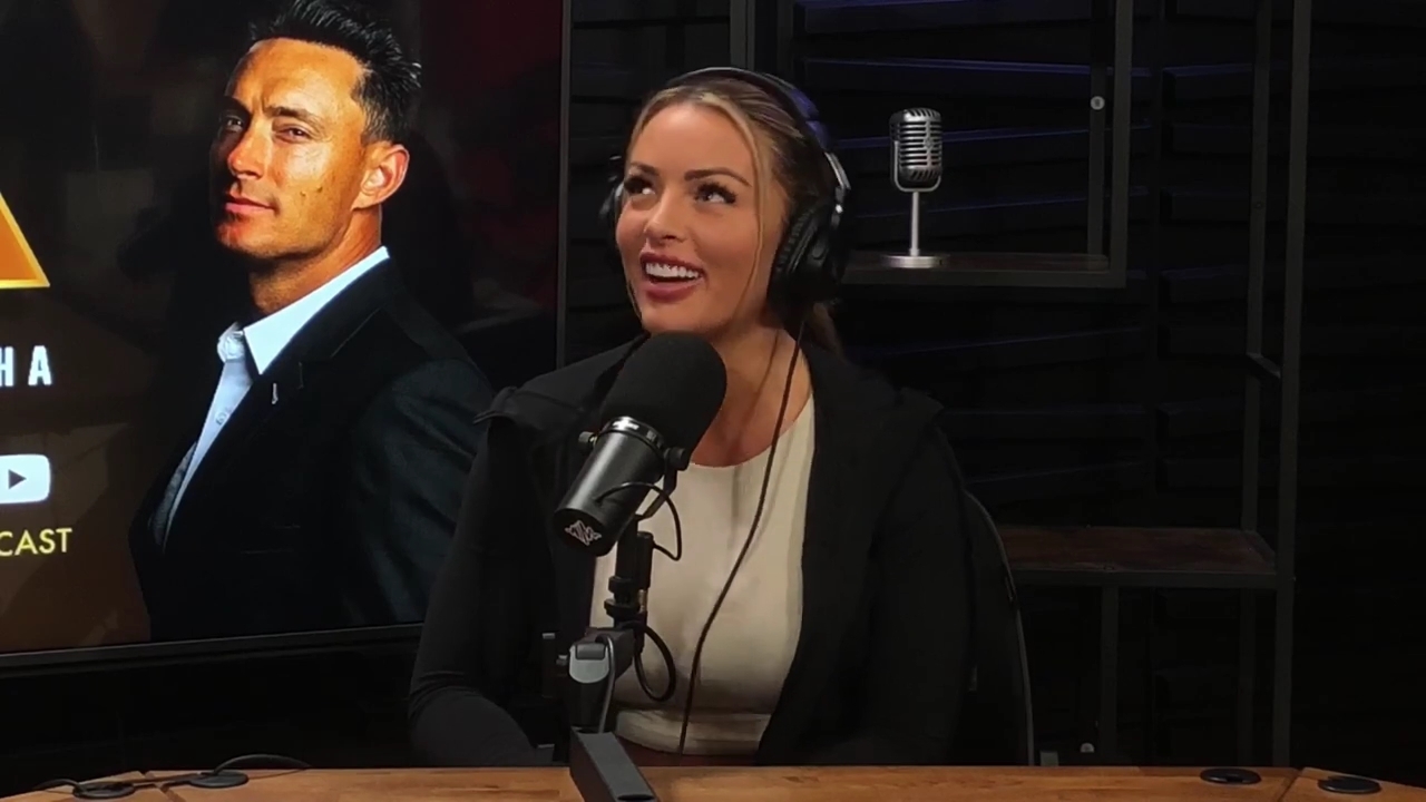 x2mate_com-Ep_15_-_Power_Alphas_Podcast__Chris_Van_Vliet___Mandy_Rose__mp40100.jpg