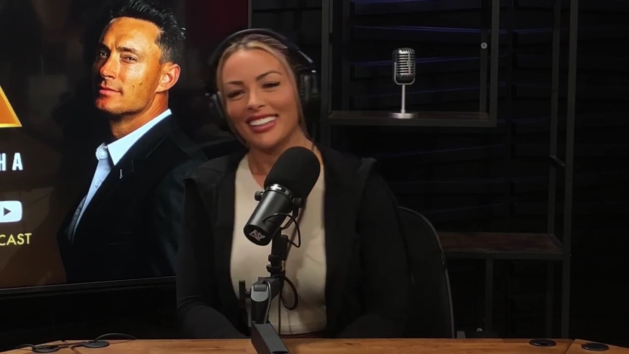 x2mate_com-Ep_15_-_Power_Alphas_Podcast__Chris_Van_Vliet___Mandy_Rose__mp40101.jpg