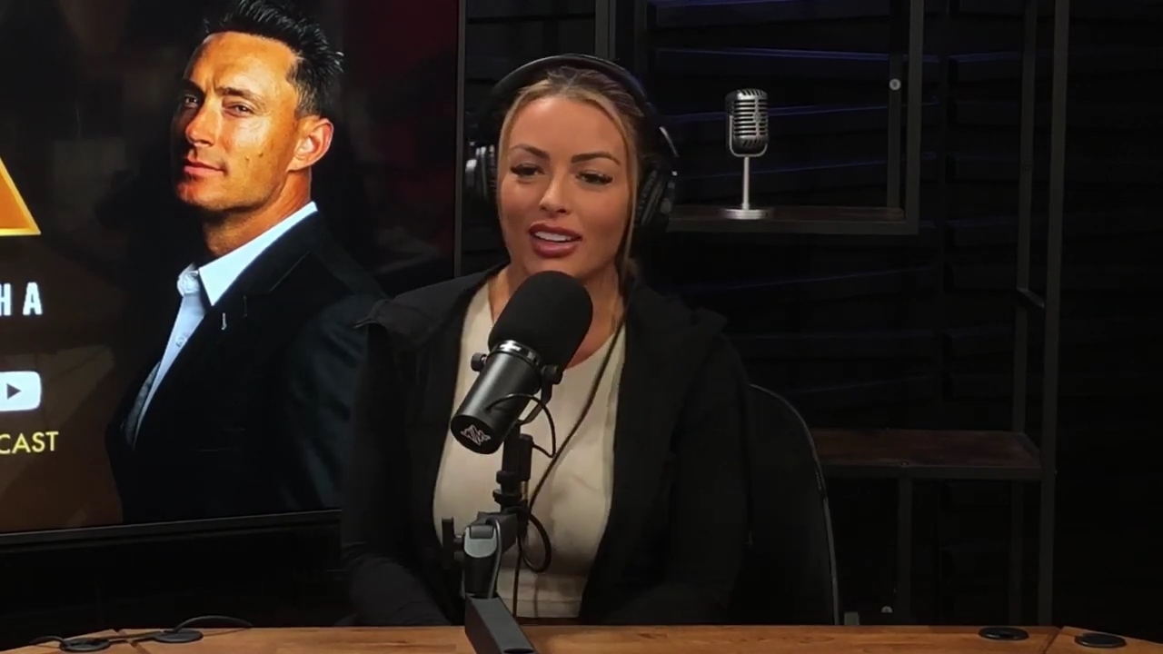 x2mate_com-Ep_15_-_Power_Alphas_Podcast__Chris_Van_Vliet___Mandy_Rose__mp40103.jpg