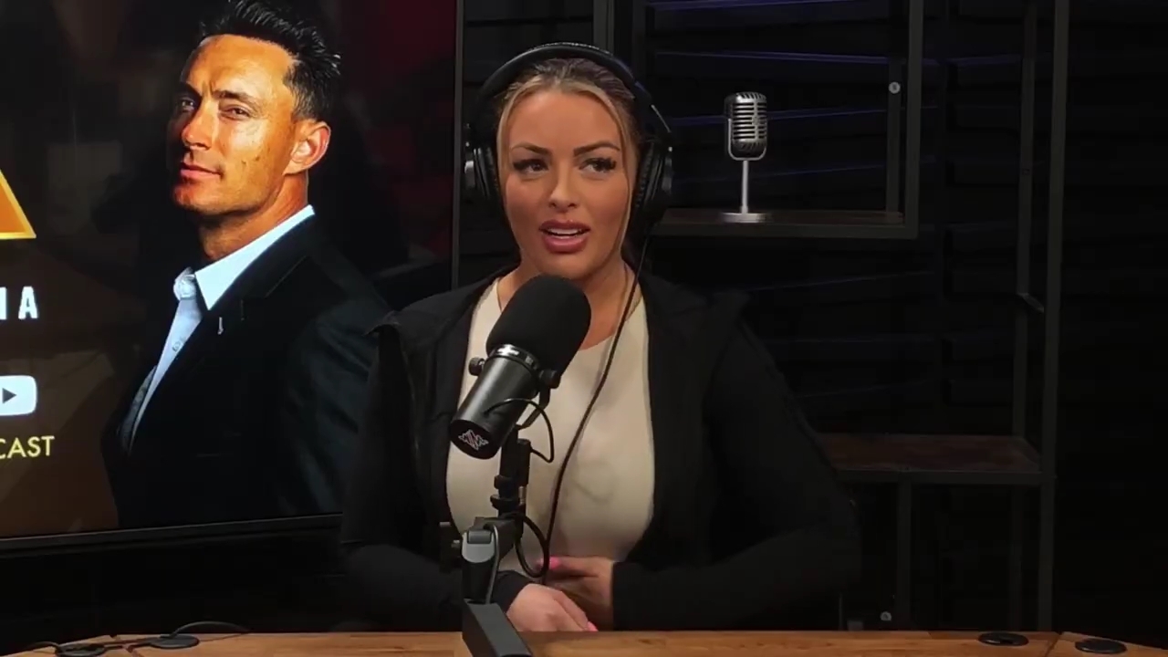 x2mate_com-Ep_15_-_Power_Alphas_Podcast__Chris_Van_Vliet___Mandy_Rose__mp40280.jpg