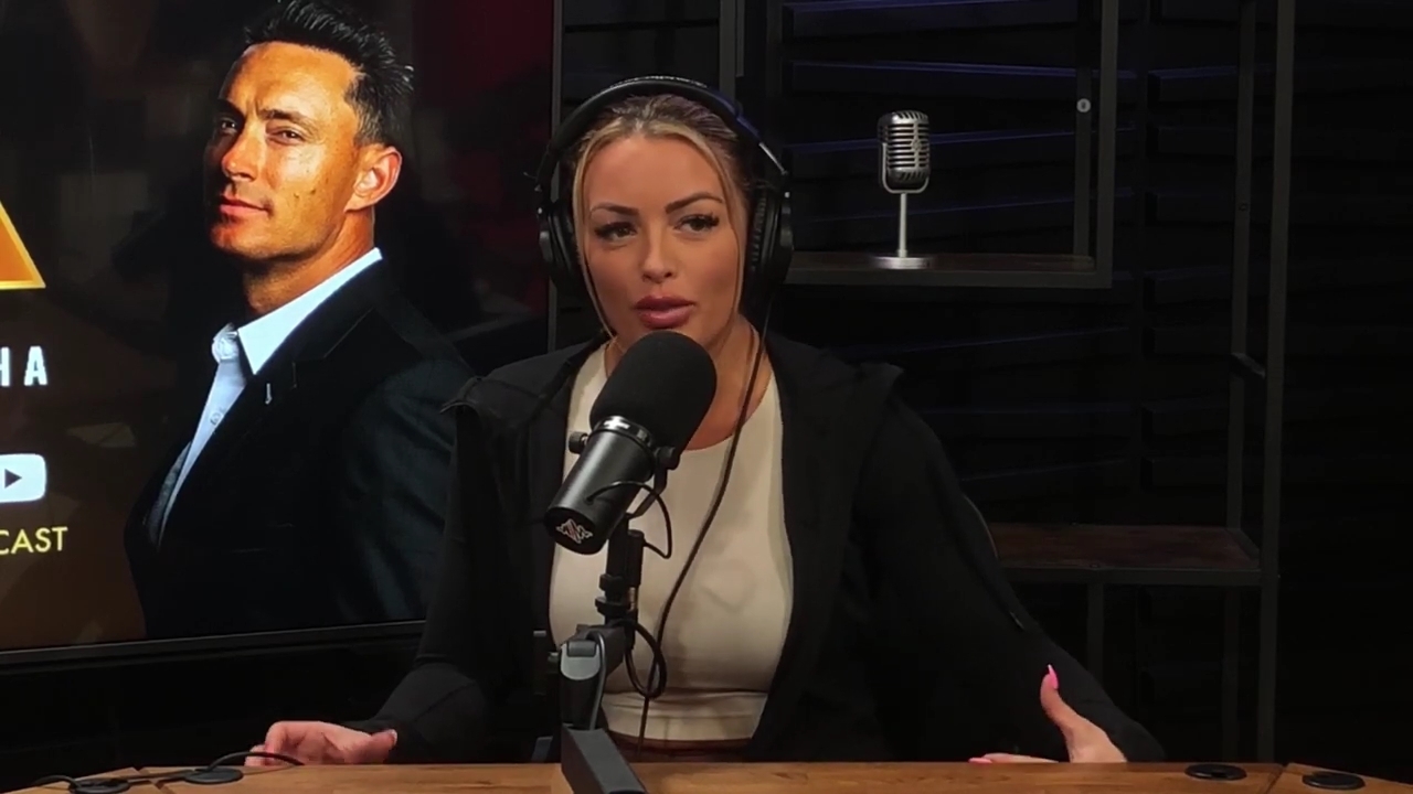 x2mate_com-Ep_15_-_Power_Alphas_Podcast__Chris_Van_Vliet___Mandy_Rose__mp40307.jpg