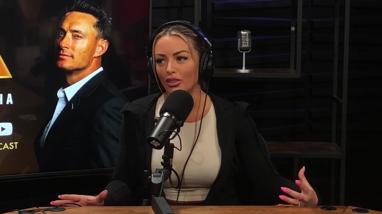 x2mate_com-Ep_15_-_Power_Alphas_Podcast__Chris_Van_Vliet___Mandy_Rose__mp40309.jpg