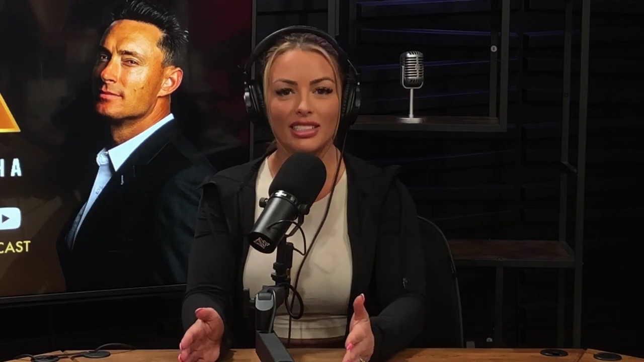 x2mate_com-Ep_15_-_Power_Alphas_Podcast__Chris_Van_Vliet___Mandy_Rose__mp40311.jpg