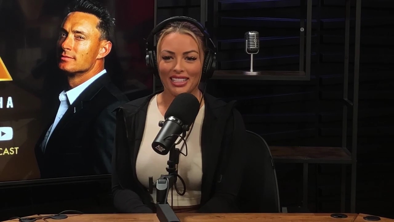 x2mate_com-Ep_15_-_Power_Alphas_Podcast__Chris_Van_Vliet___Mandy_Rose__mp40447.jpg