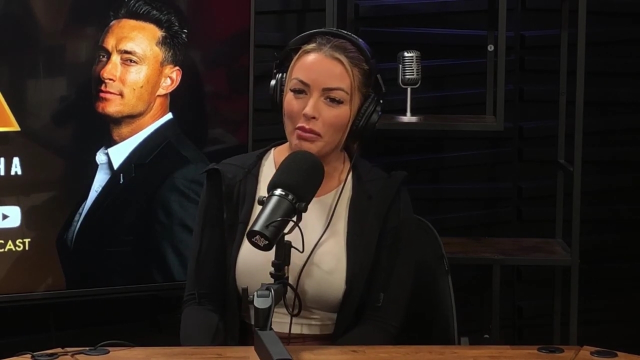 x2mate_com-Ep_15_-_Power_Alphas_Podcast__Chris_Van_Vliet___Mandy_Rose__mp40448.jpg