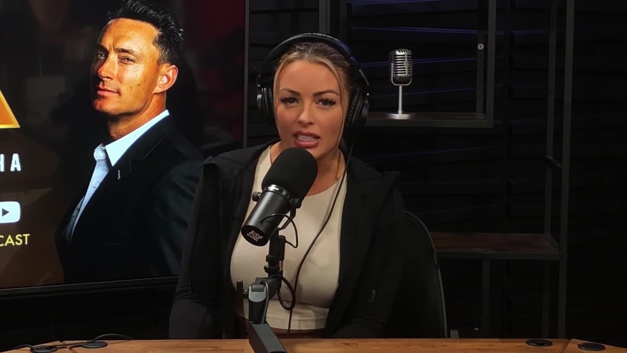 x2mate_com-Ep_15_-_Power_Alphas_Podcast__Chris_Van_Vliet___Mandy_Rose__mp40451.jpg