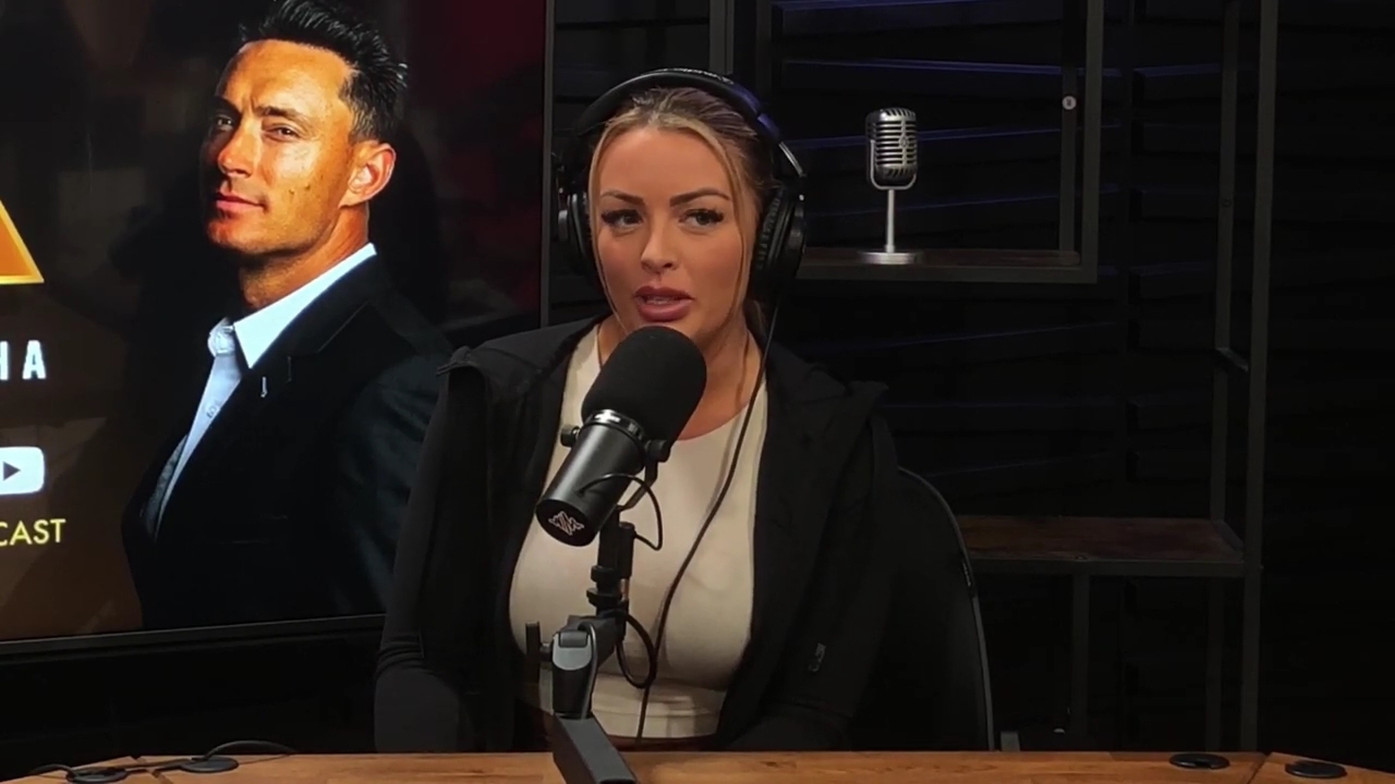x2mate_com-Ep_15_-_Power_Alphas_Podcast__Chris_Van_Vliet___Mandy_Rose__mp40455.jpg