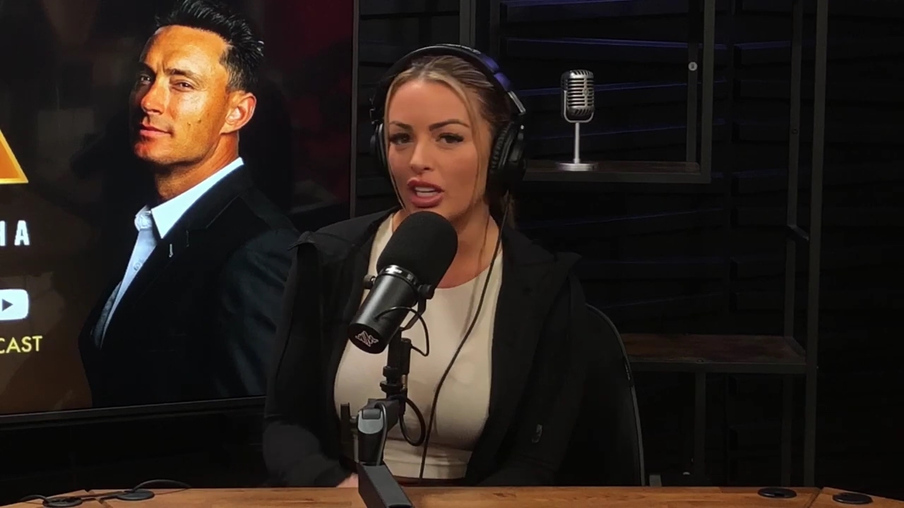 x2mate_com-Ep_15_-_Power_Alphas_Podcast__Chris_Van_Vliet___Mandy_Rose__mp40456.jpg