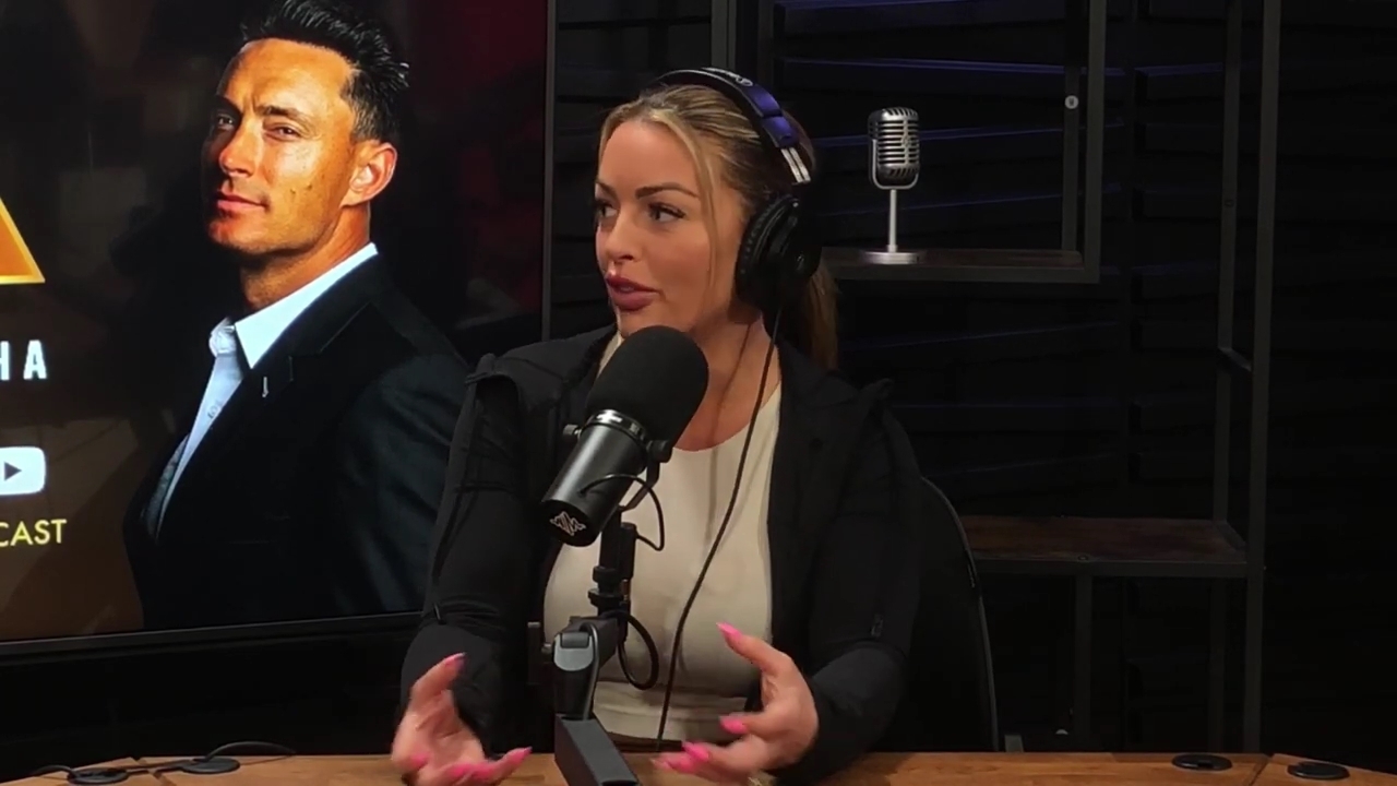 x2mate_com-Ep_15_-_Power_Alphas_Podcast__Chris_Van_Vliet___Mandy_Rose__mp40460.jpg