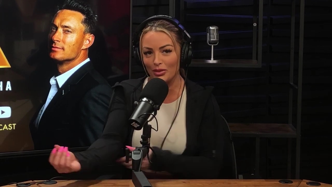 x2mate_com-Ep_15_-_Power_Alphas_Podcast__Chris_Van_Vliet___Mandy_Rose__mp40465.jpg
