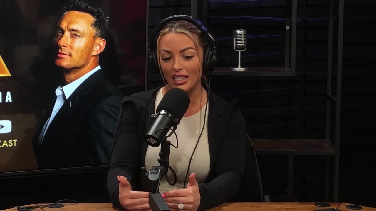 x2mate_com-Ep_15_-_Power_Alphas_Podcast__Chris_Van_Vliet___Mandy_Rose__mp40623.jpg