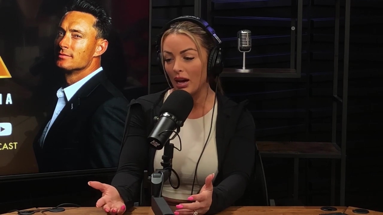 x2mate_com-Ep_15_-_Power_Alphas_Podcast__Chris_Van_Vliet___Mandy_Rose__mp40624.jpg