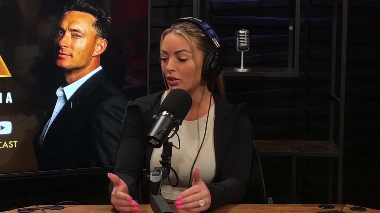 x2mate_com-Ep_15_-_Power_Alphas_Podcast__Chris_Van_Vliet___Mandy_Rose__mp40626.jpg