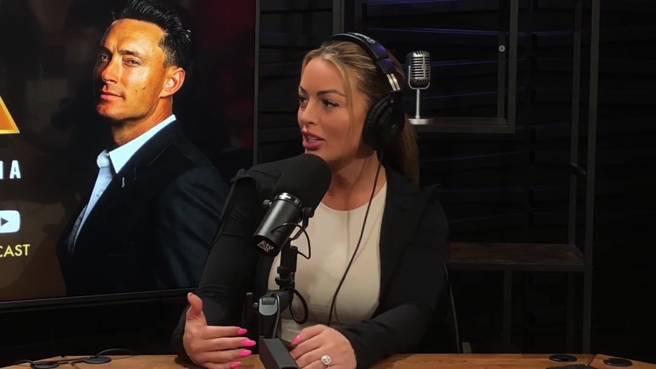x2mate_com-Ep_15_-_Power_Alphas_Podcast__Chris_Van_Vliet___Mandy_Rose__mp40628.jpg