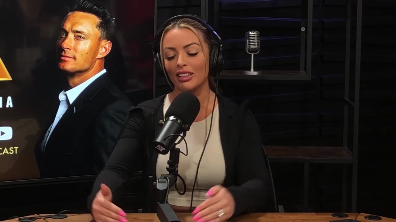 x2mate_com-Ep_15_-_Power_Alphas_Podcast__Chris_Van_Vliet___Mandy_Rose__mp40631.jpg
