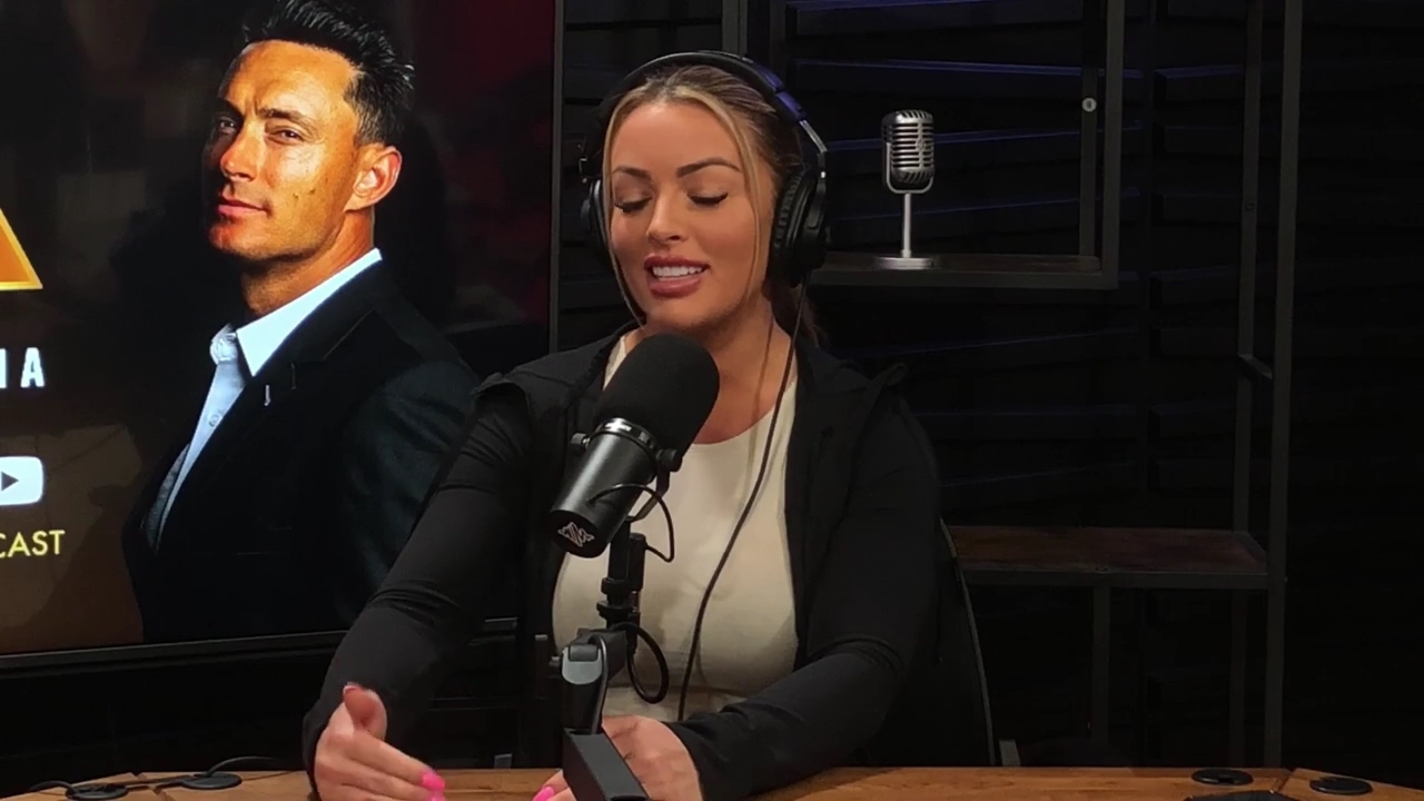 x2mate_com-Ep_15_-_Power_Alphas_Podcast__Chris_Van_Vliet___Mandy_Rose__mp40632.jpg