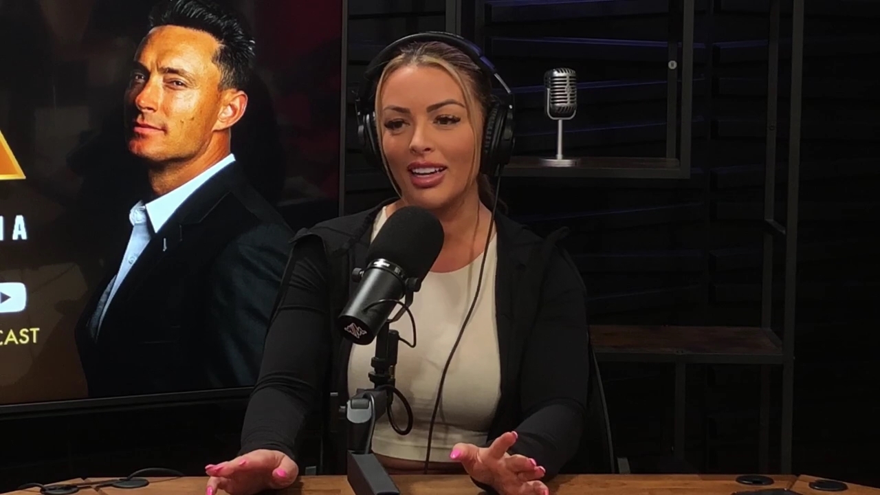 x2mate_com-Ep_15_-_Power_Alphas_Podcast__Chris_Van_Vliet___Mandy_Rose__mp40637.jpg