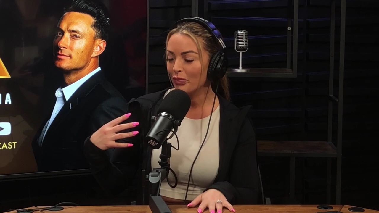 x2mate_com-Ep_15_-_Power_Alphas_Podcast__Chris_Van_Vliet___Mandy_Rose__mp40642.jpg