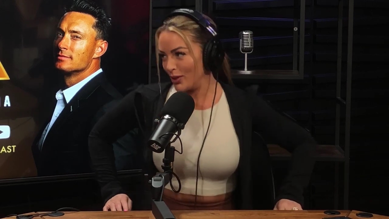 x2mate_com-Ep_15_-_Power_Alphas_Podcast__Chris_Van_Vliet___Mandy_Rose__mp40653.jpg