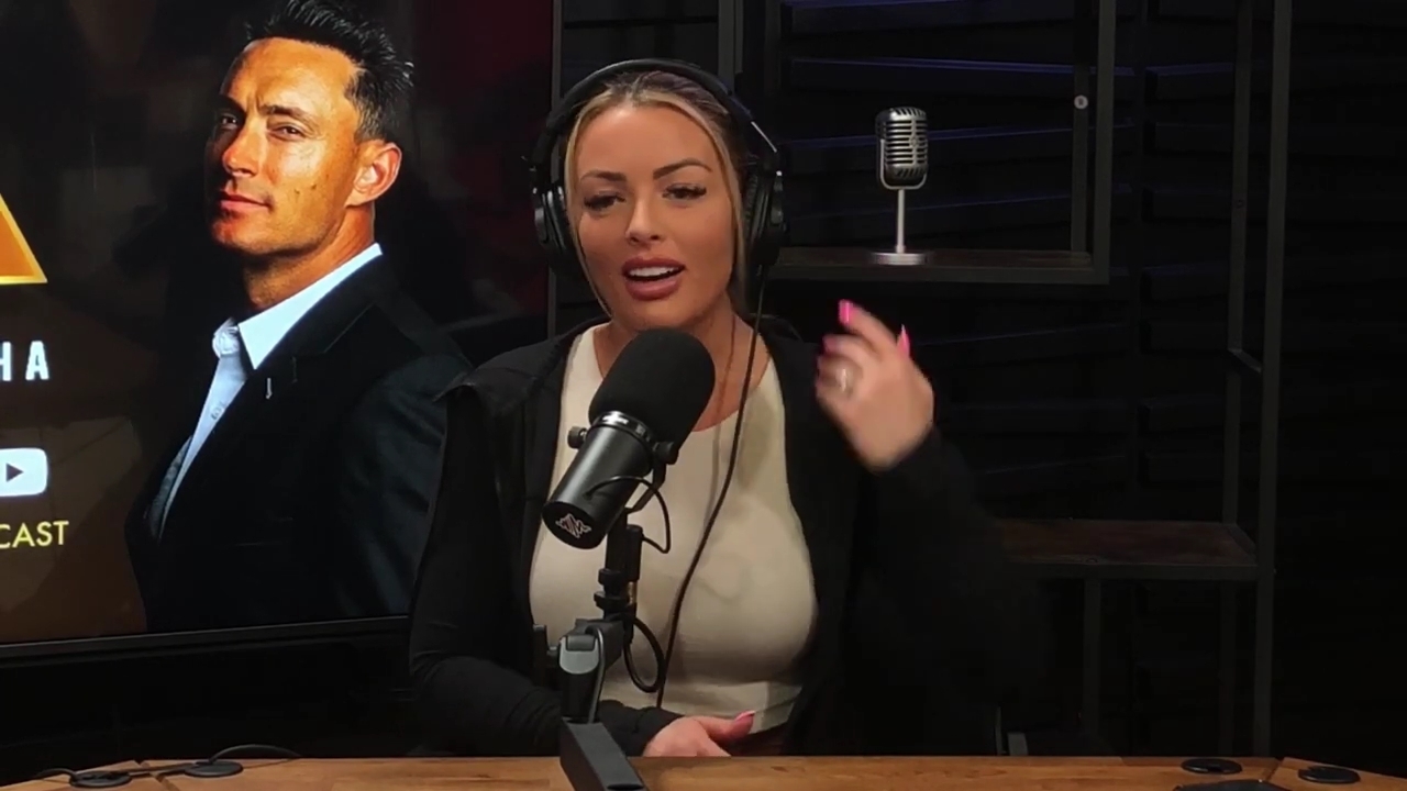 x2mate_com-Ep_15_-_Power_Alphas_Podcast__Chris_Van_Vliet___Mandy_Rose__mp40740.jpg