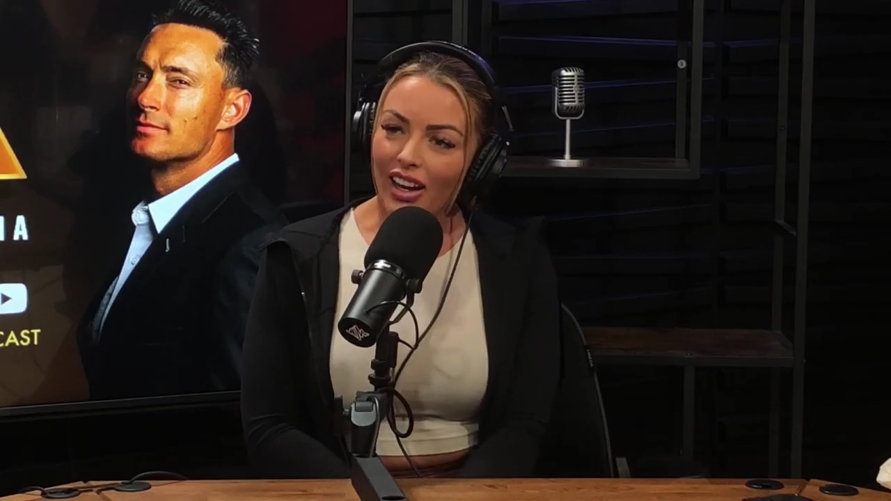 x2mate_com-Ep_15_-_Power_Alphas_Podcast__Chris_Van_Vliet___Mandy_Rose__mp40798.jpg