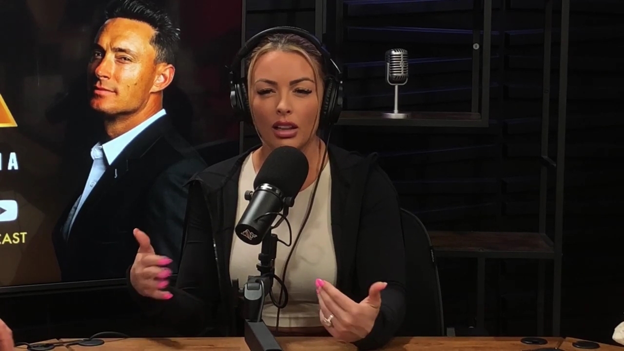 x2mate_com-Ep_15_-_Power_Alphas_Podcast__Chris_Van_Vliet___Mandy_Rose__mp40823.jpg