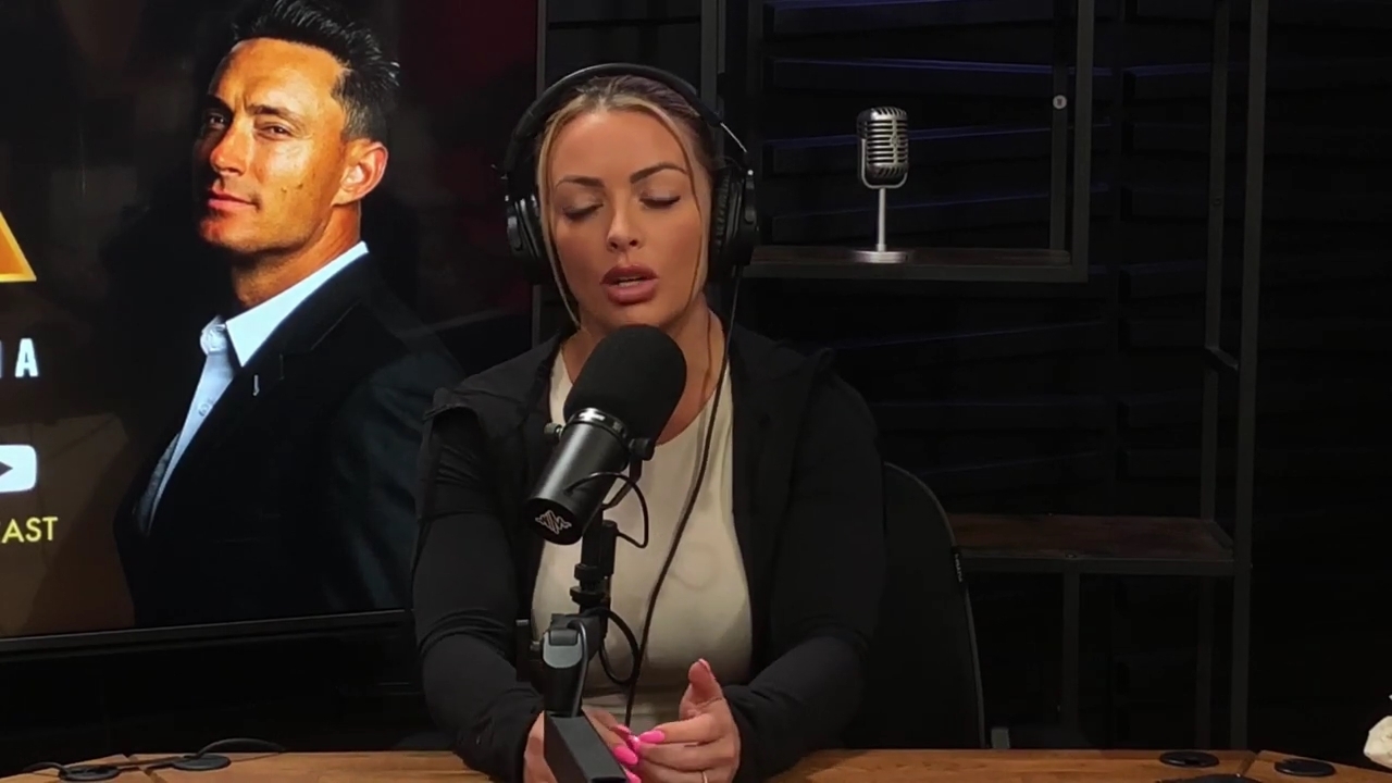 x2mate_com-Ep_15_-_Power_Alphas_Podcast__Chris_Van_Vliet___Mandy_Rose__mp40827.jpg