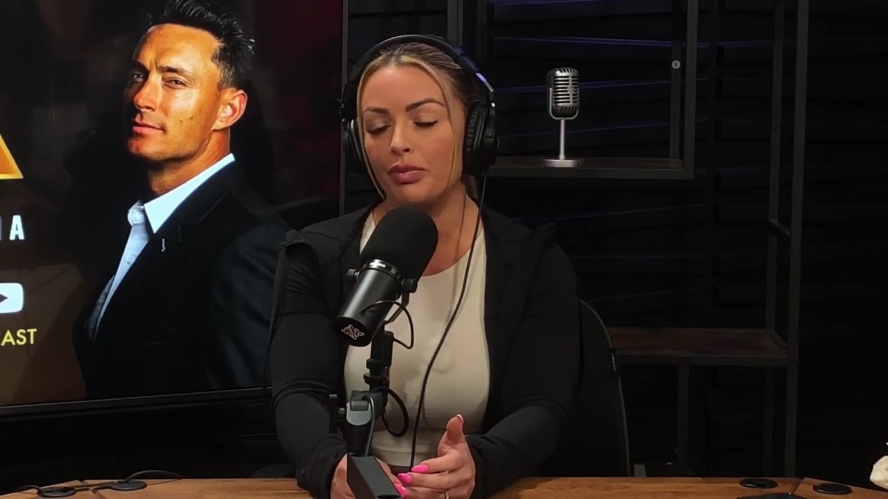 x2mate_com-Ep_15_-_Power_Alphas_Podcast__Chris_Van_Vliet___Mandy_Rose__mp40830.jpg